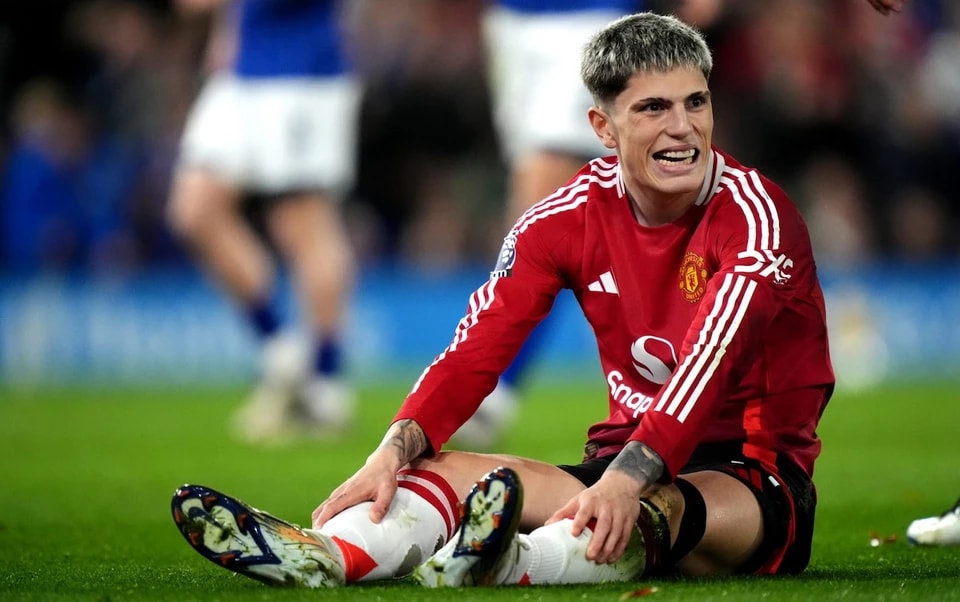 球员都可以, 拍到穿着罗, 联动荡的执