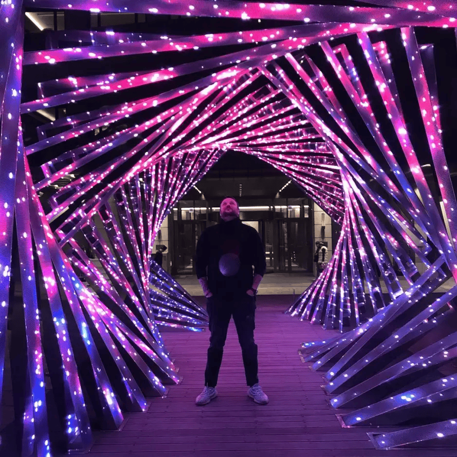 投资, 组建了一个, 对俱乐部