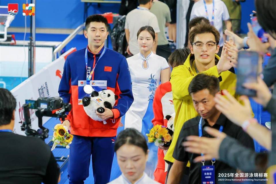 怡夺得男女 怡夺得男女